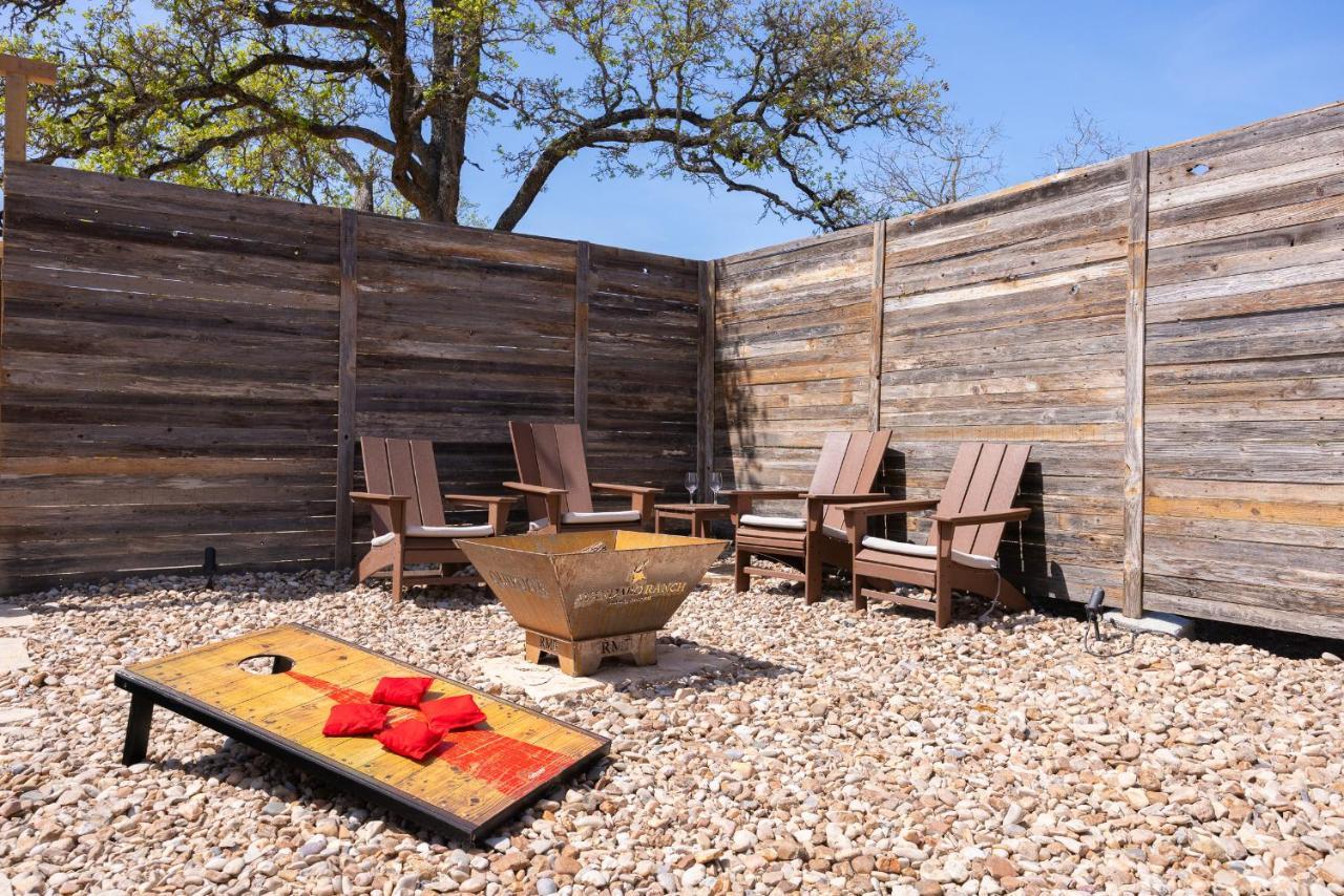 Romantic Tiny Luxury Retreat W Heated Pool, Sauna N Outdoor Shower In Wimberley 10 Acres Villa Exterior foto