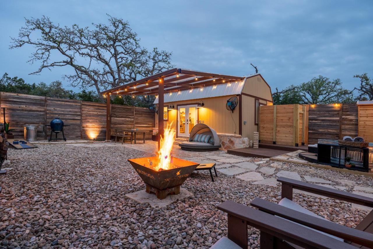 Romantic Tiny Luxury Retreat W Heated Pool, Sauna N Outdoor Shower In Wimberley 10 Acres Villa Exterior foto